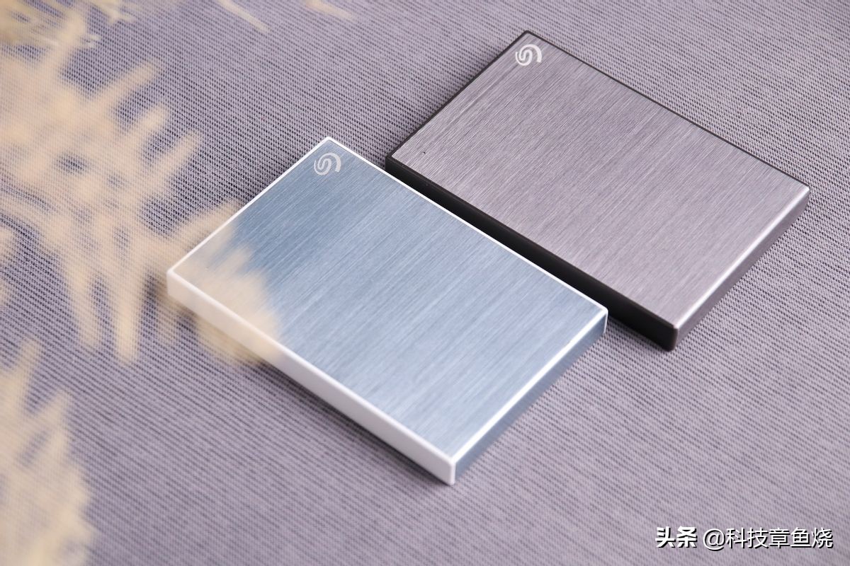 专业黑客都直呼无力的移动硬盘,还有什么理由不入手