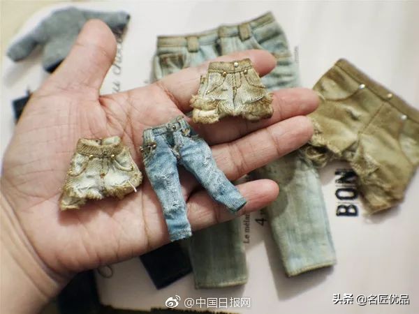 怎么用不要的衣服给玩偶做裙子,怎么给小玩偶做好看的小裙子