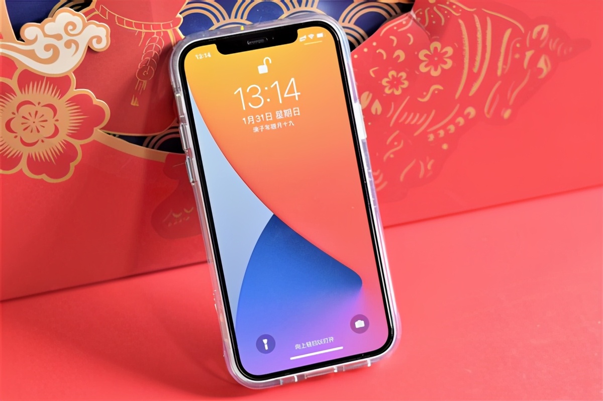 iphone12pro皮革保护套,iphone12或将搭配新保护壳