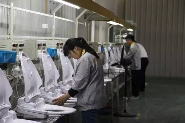 都2021年了,还有人去日本买马桶盖吗?