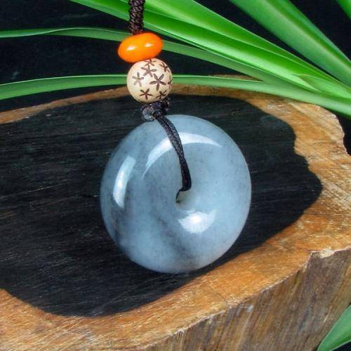 300元左右的和田玉平安扣能买吗,怎样挑选和田玉平安扣