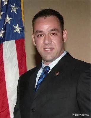 *品毒**战争背后的商业秘密:价格博弈、人力资源、特许经营