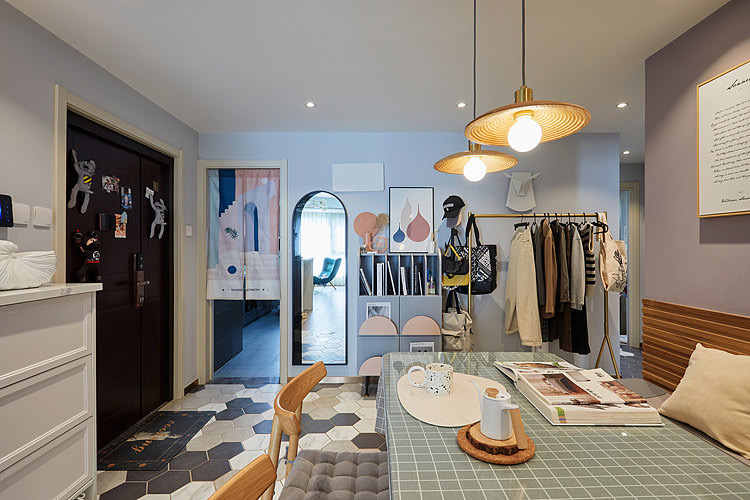 家里垃圾堆多,家里都是垃圾杂物