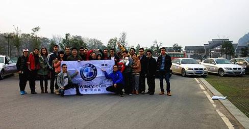 丰田车友会和mini车友会,宝马mini车友会对比照