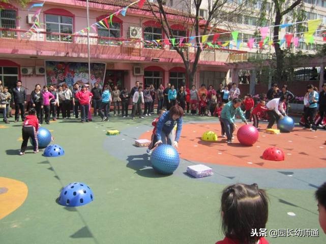 幼儿园运动会的游戏视频,大班趣味运动会游戏比赛项目