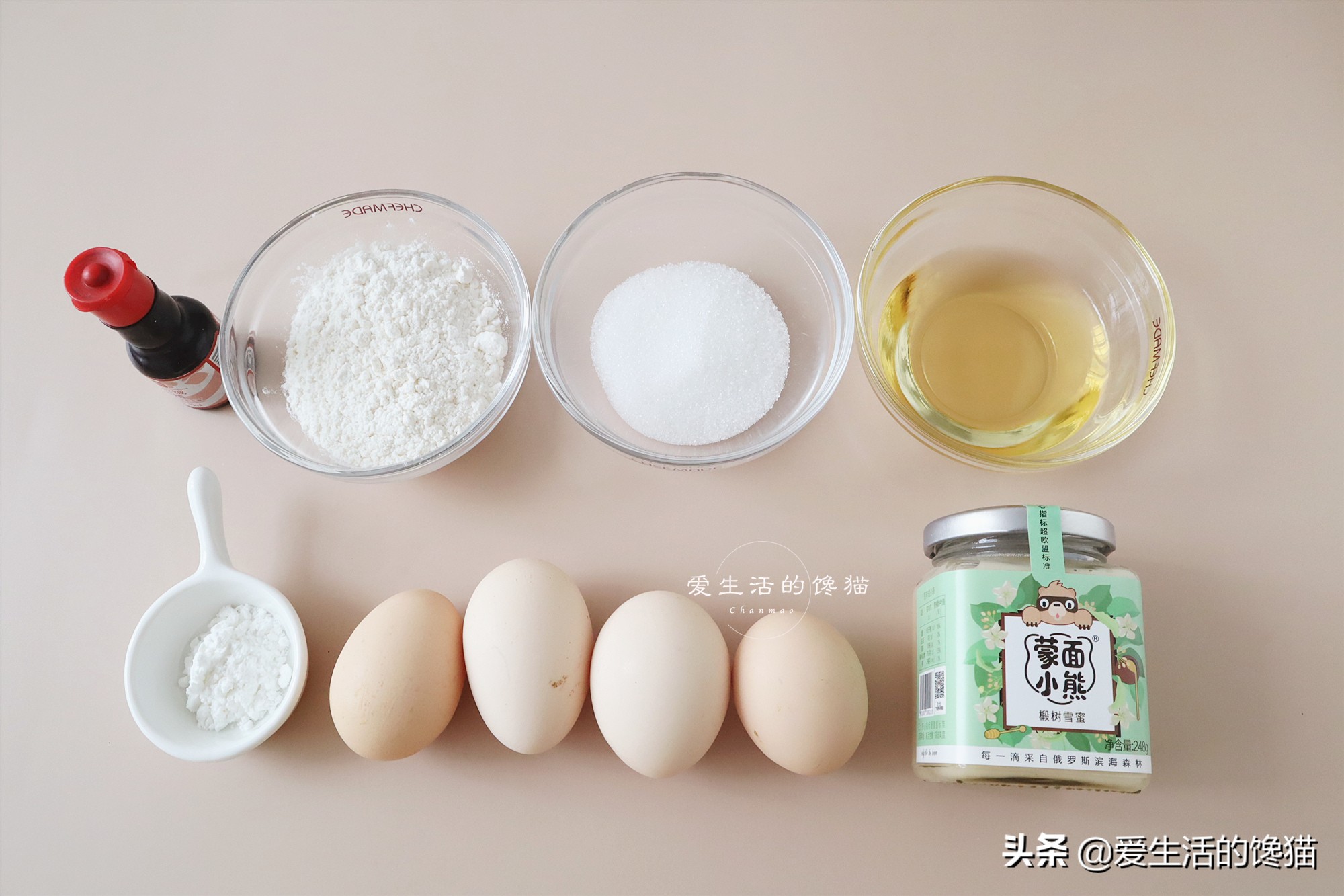 蜂蜜蛋糕完全不腻,蜂蜜纸杯蛋糕怎么做不回缩