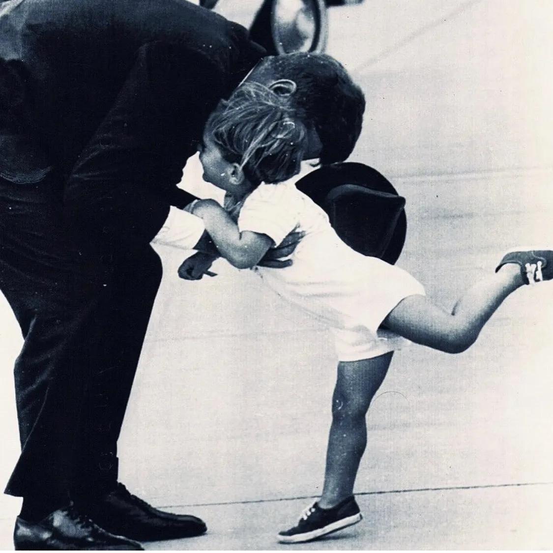 小肯尼迪老婆卡罗琳身高,小肯尼迪夫人卡罗琳穿搭