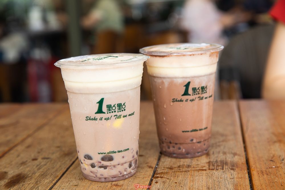 头顶顶着四十度的高温,头顶30多度的高温