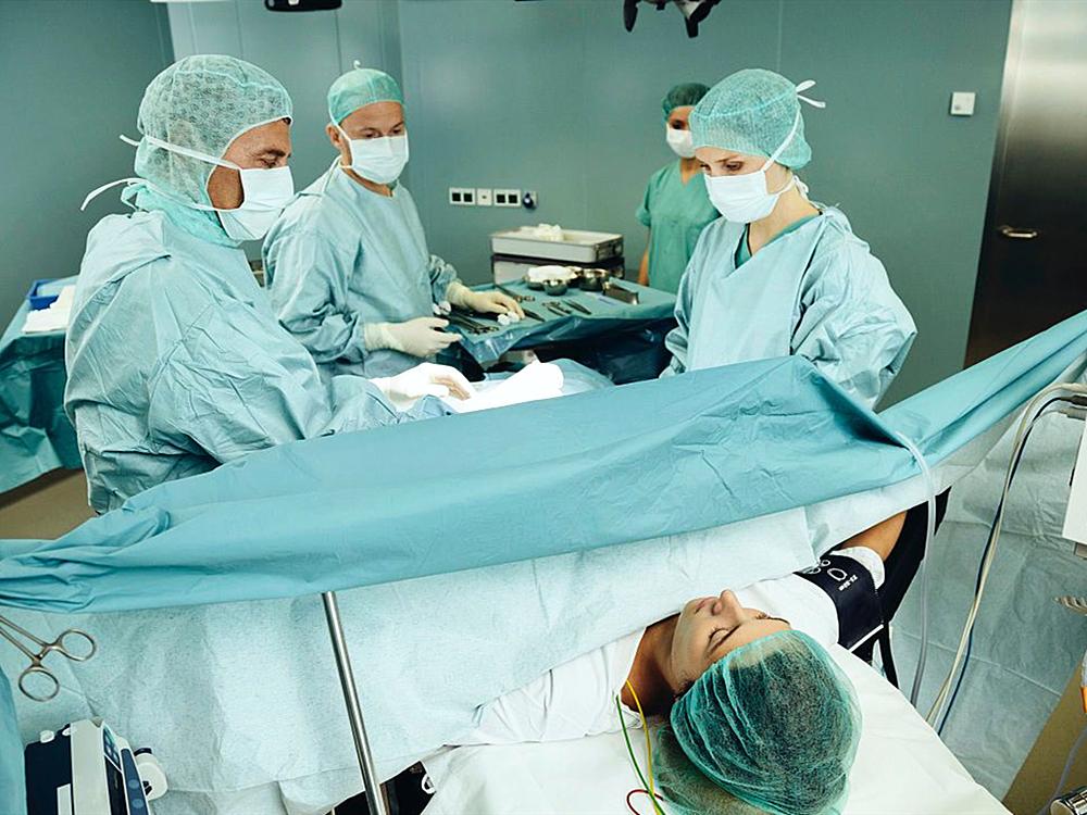 英国接生师建议“站式分娩”，国内专家：玩剩下的？这两种更靠谱