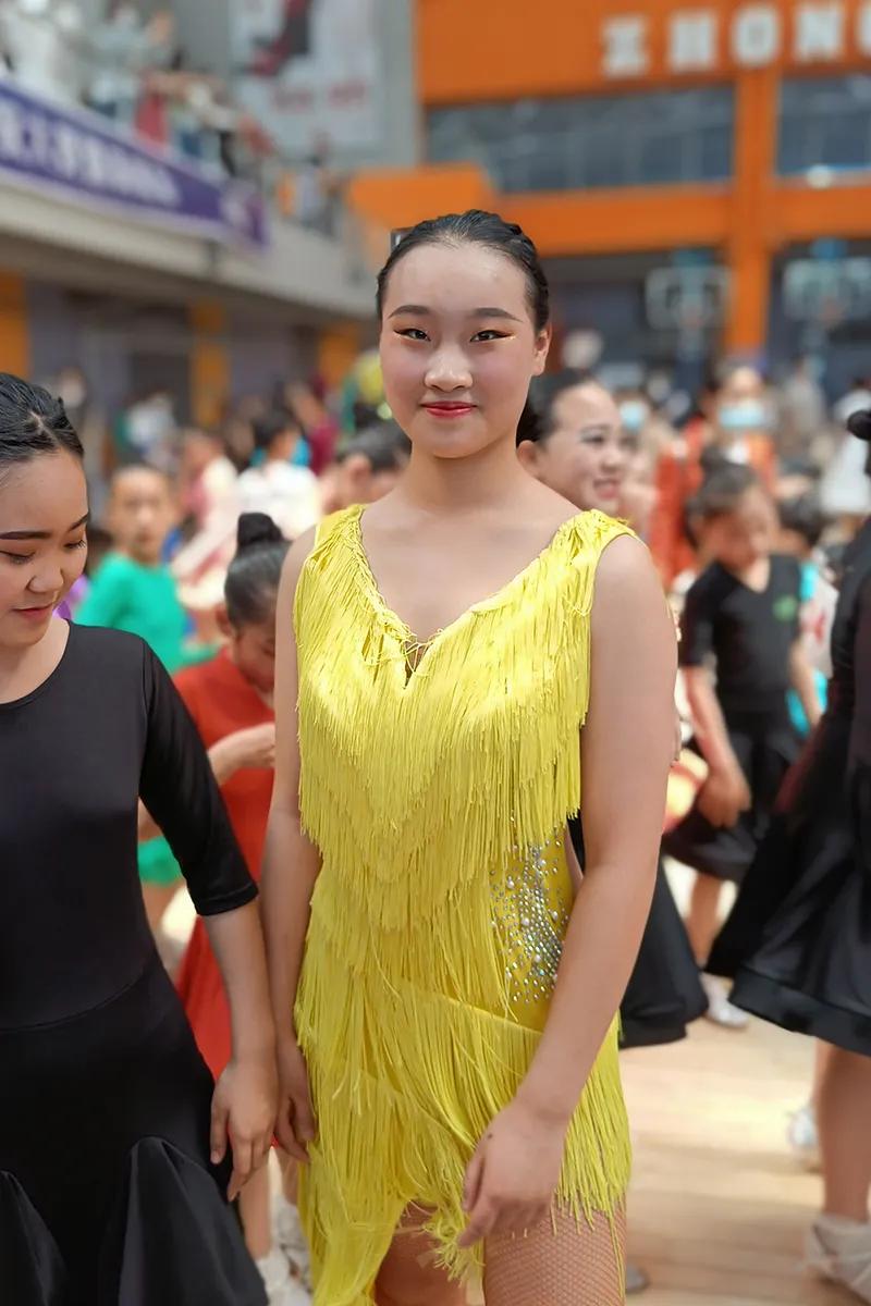 潍坊峡山实验初中参加比赛,潍坊峡山实验初中华尔兹舞蹈