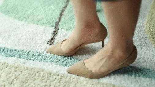 为什么穿鞋老磨脚,为什么鞋穿了一段时间又开始磨脚