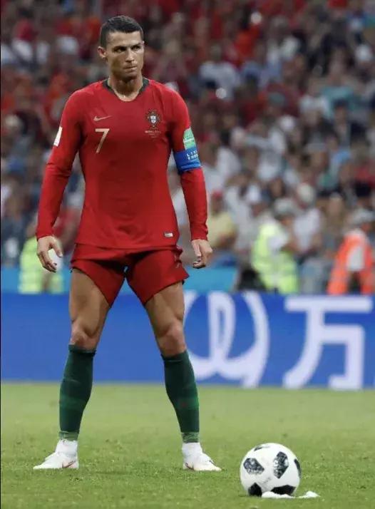 一分钟回顾c罗的传奇之路,c罗生涯纪录完整版