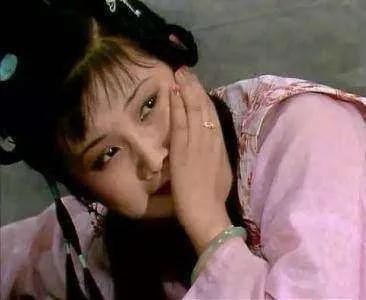 红楼梦中的金钏儿为什么跳井,红楼梦金钏儿之死