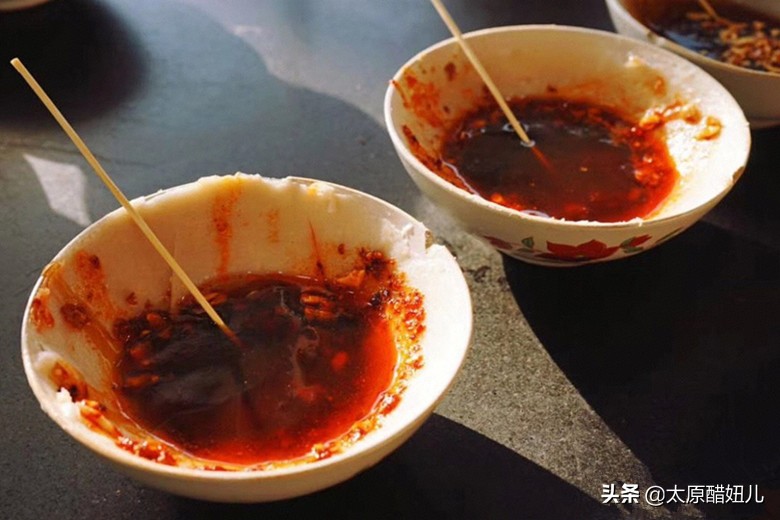 山西辣汁豆腐脑,山西碗团辣椒油