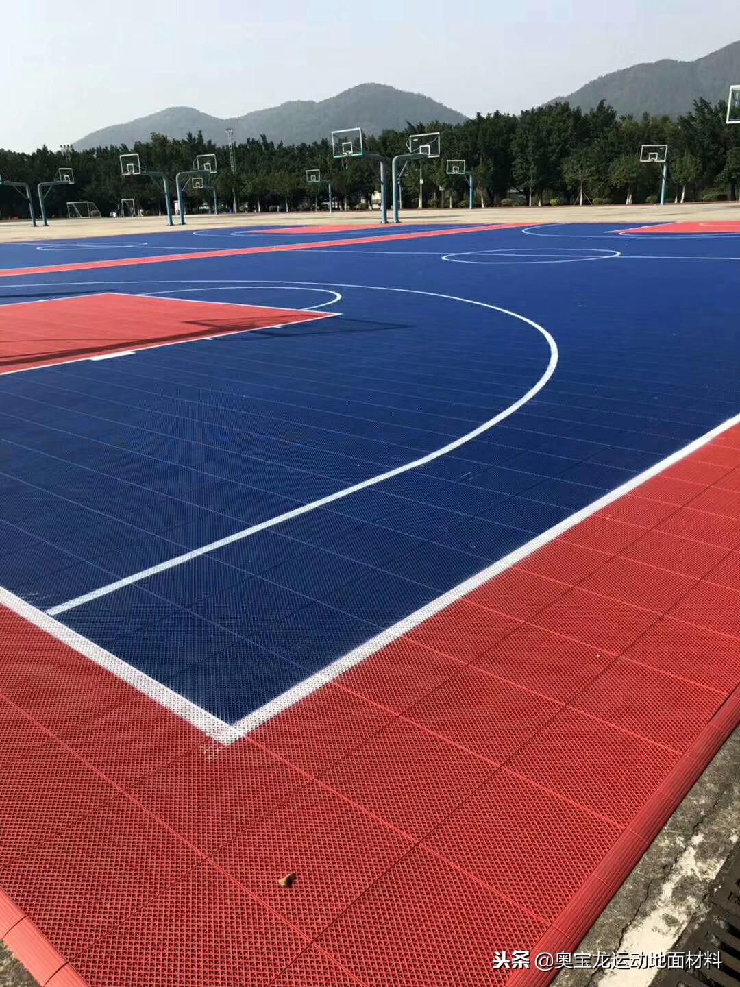 篮球场专用运动悬浮式拼装地板,篮球场悬浮式拼装地板教程