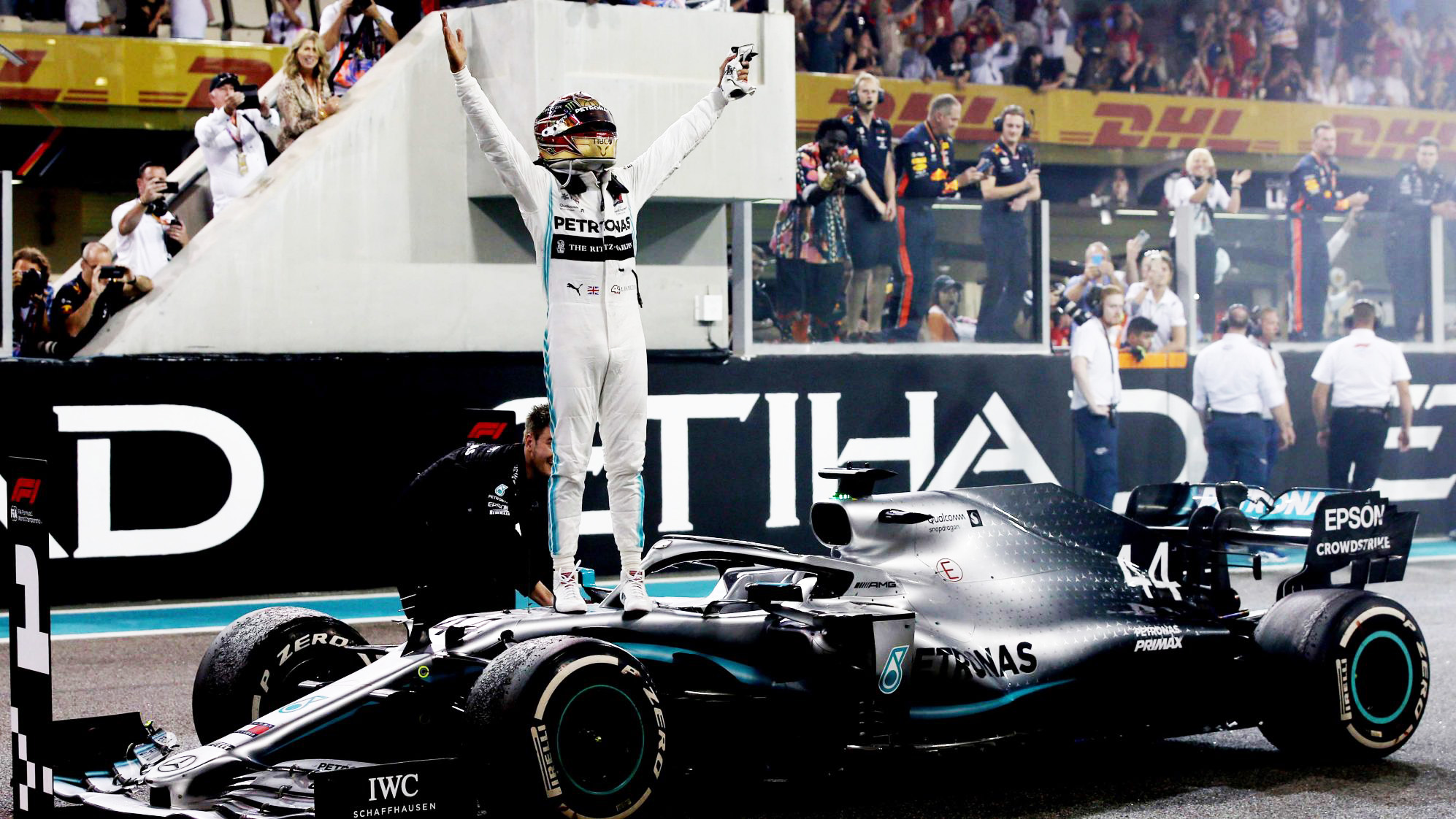 f12019汉密尔顿6冠,2019年f1车手汉密尔顿战绩