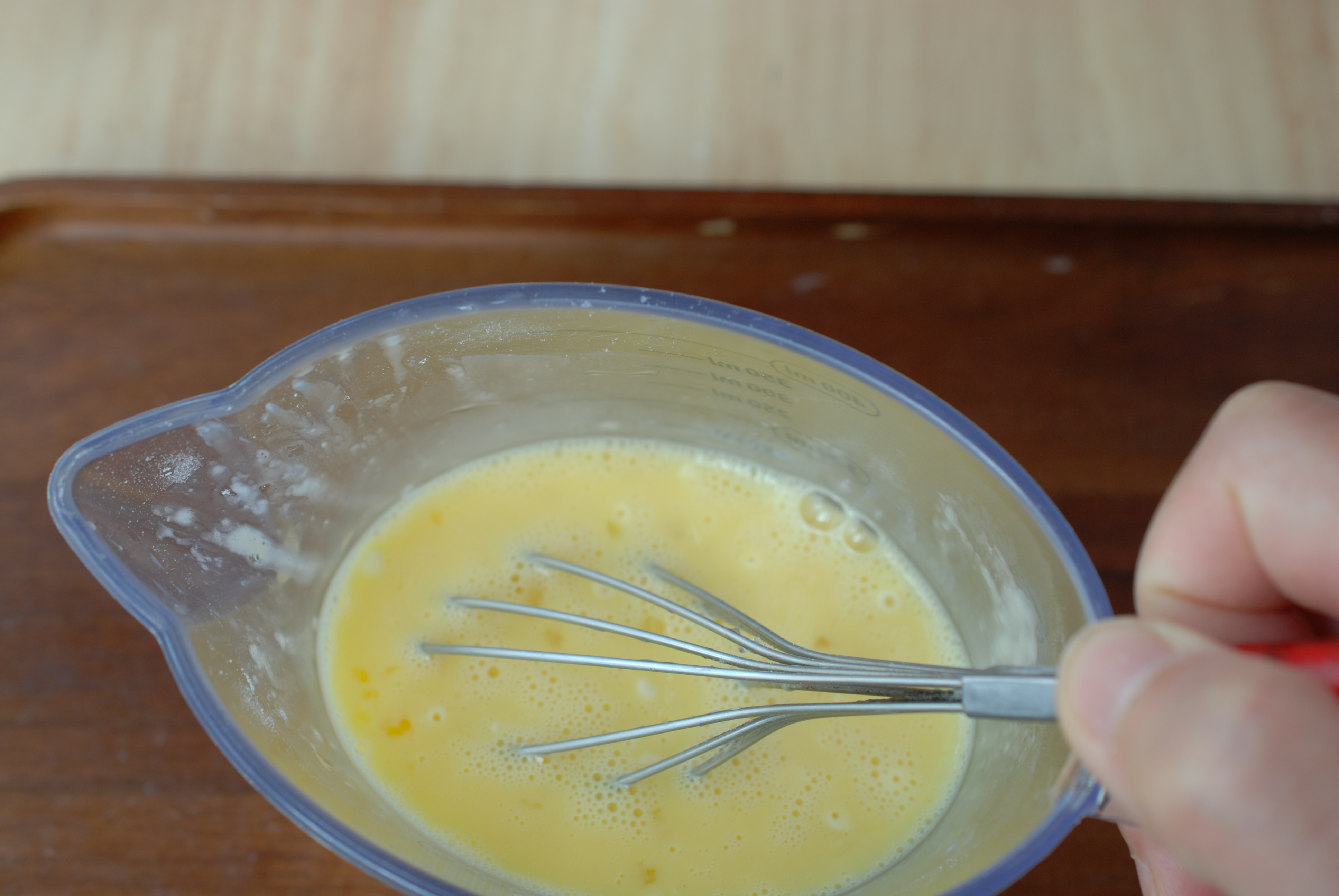 怎么做蛋挞不用蛋皮用烤箱烤,不用纯牛奶只有奶油怎么做蛋挞液