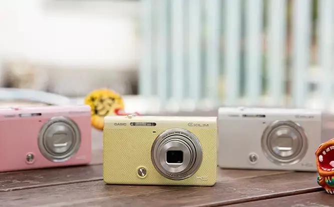 快来get新拍照方式,自拍秀告别单调的自拍