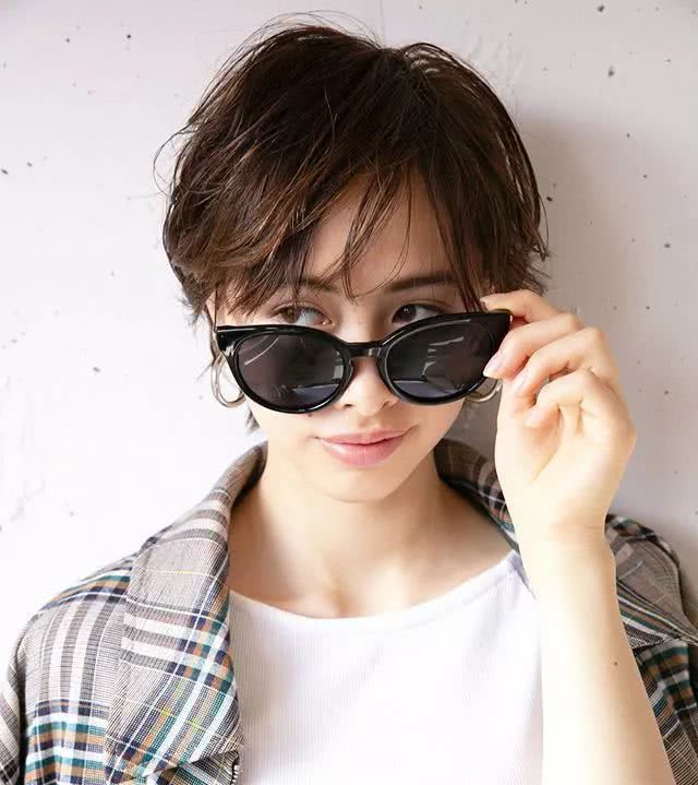 记好4个简易贴士，你也能拥有清新的Boyish气质短发