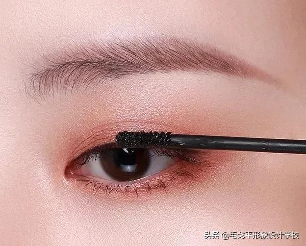 免胶睫毛保姆级教程,下睫毛怎么贴能放大双眼