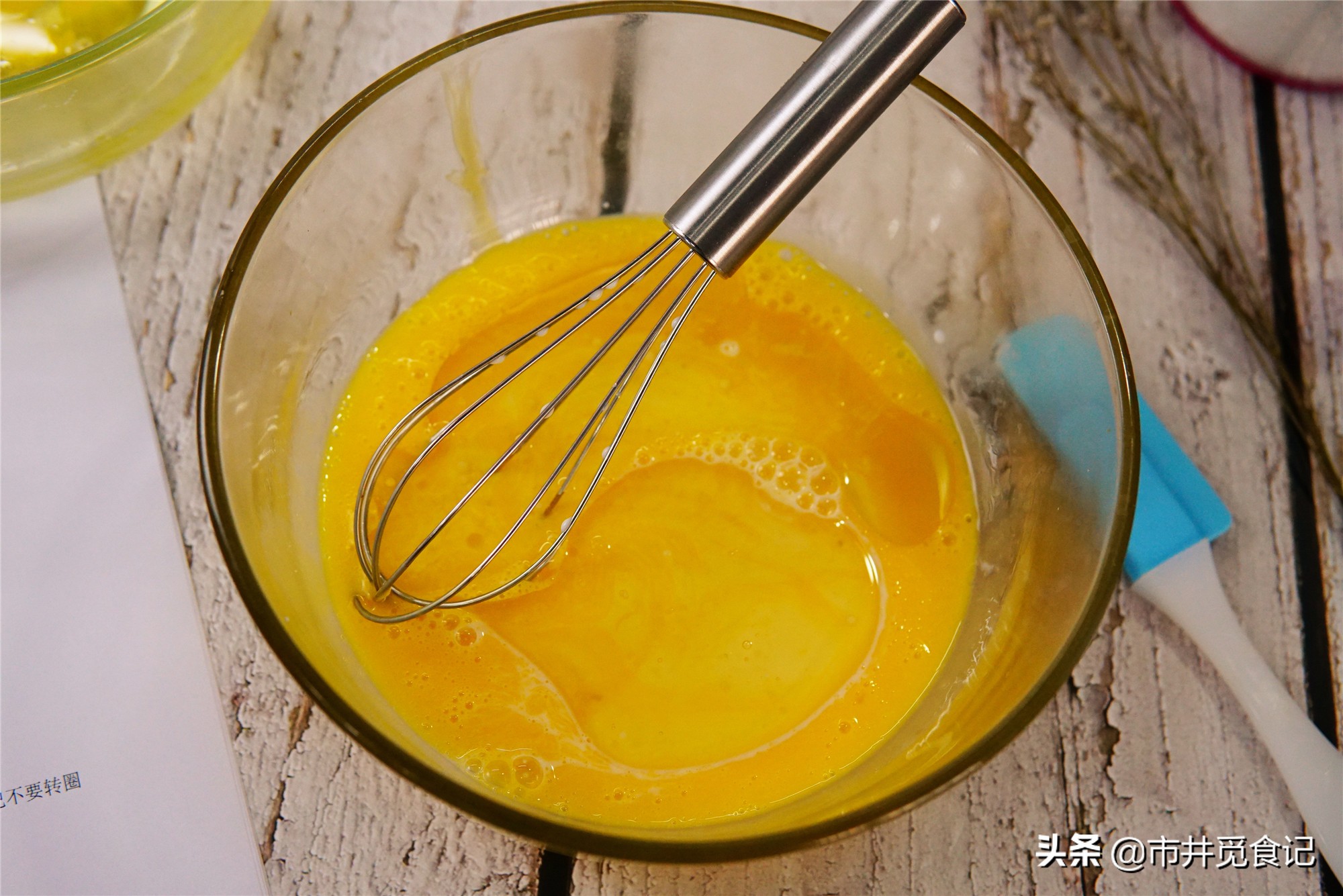 愚人节吃甜品,愚人节吃炸酱面