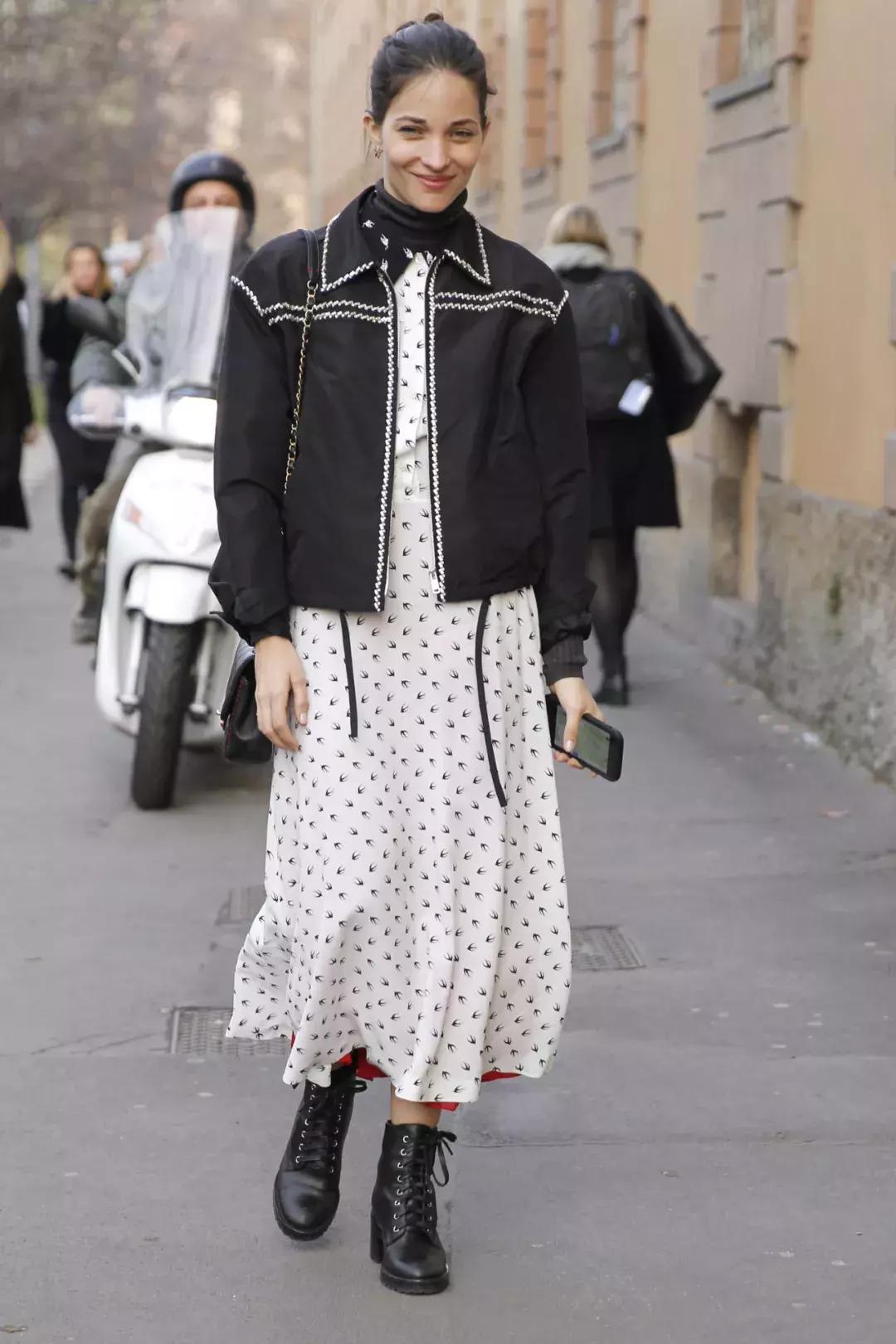 男士黑色羽绒服配什么打底衫,黑羽绒服大衣配什么打底衫