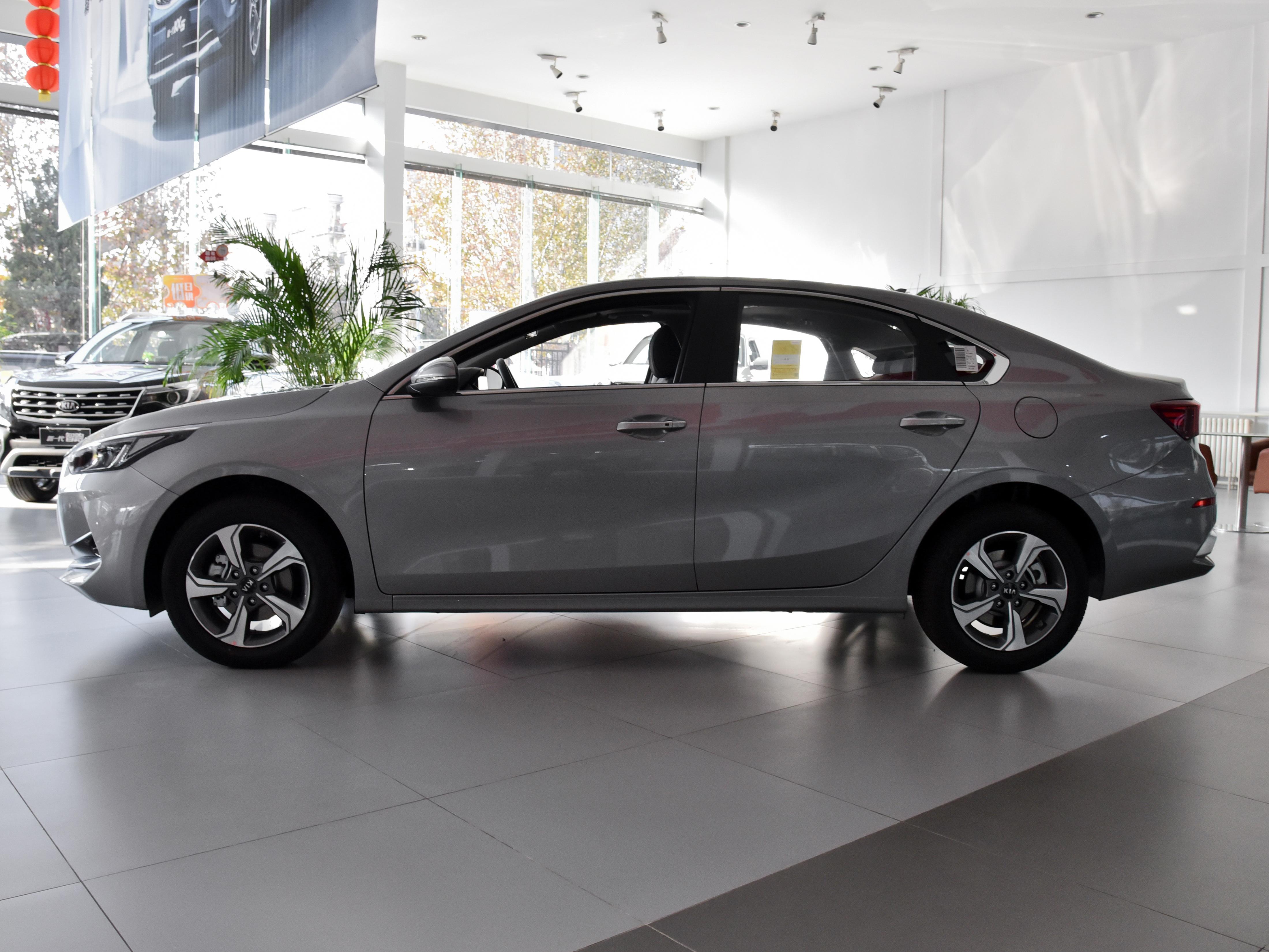 四缸1.5自吸油耗,21款起亚k3最新视频