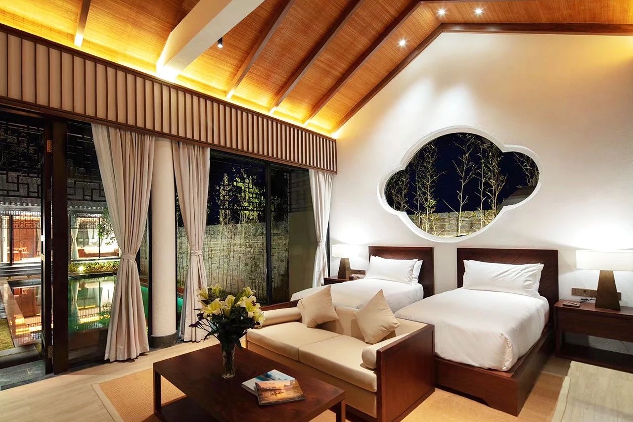 闃虫湐棣欐鍗庤嫻搴﹀亣閰掑簵,棣欐鍗庤嫻閰掑簵闃虫湐