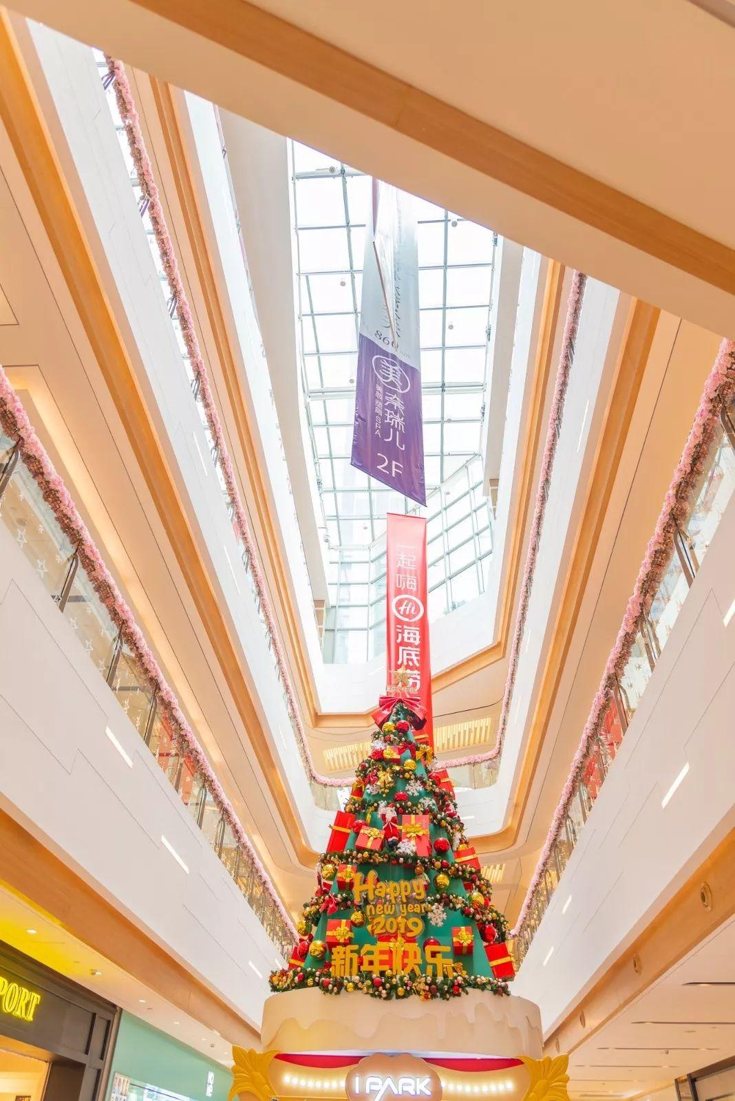 至强扫货攻略!佛山CBD潮玩新地标,女生月购物狂欢!