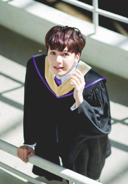 盘点他泰小可爱们的学士照：各个学霸努力又优秀