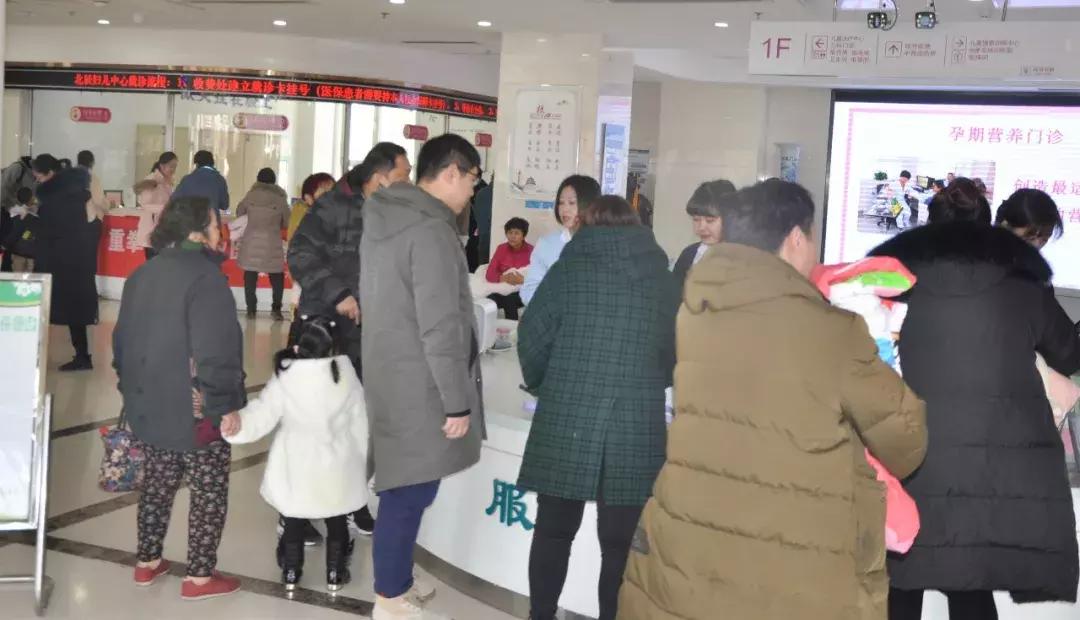 新春走基层除夕夜医院,新春走基层医院