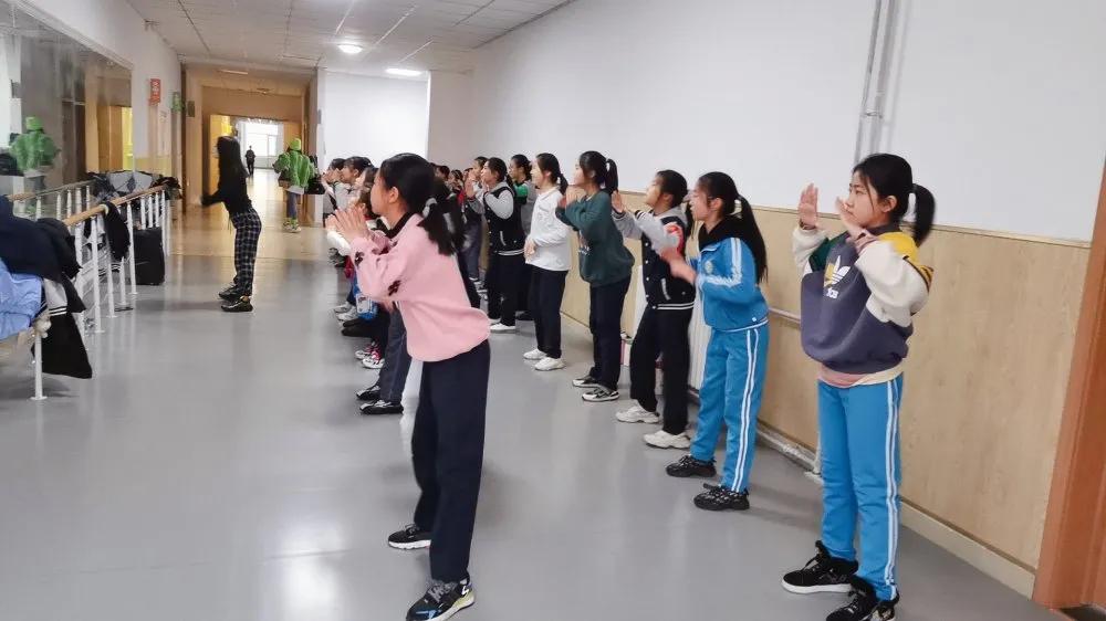 西街小学校园丰富多彩的社团活动,胶州市第六实验小学