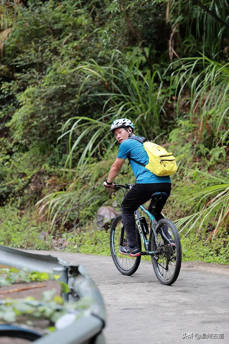 年近五旬，温州这位校长“扛着车玩骑行”！他的旅程有点牛
