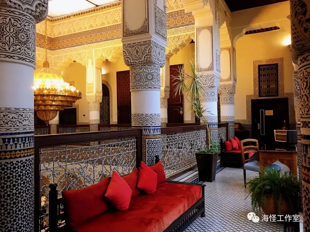 在法国留学的中国学生,在中国生活8年的法国小哥回国后