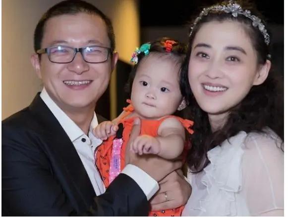 梅婷青春的故事,梅婷情史