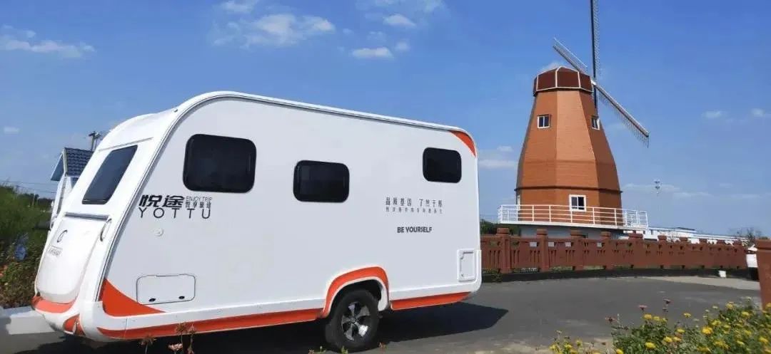 双轴公寓式拖挂房车,u型小型拖挂式房车