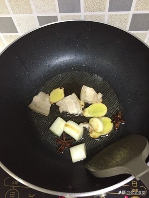 铁锅炖鱼茄子怎么切,东北铁锅炖鱼做法最正宗的做法