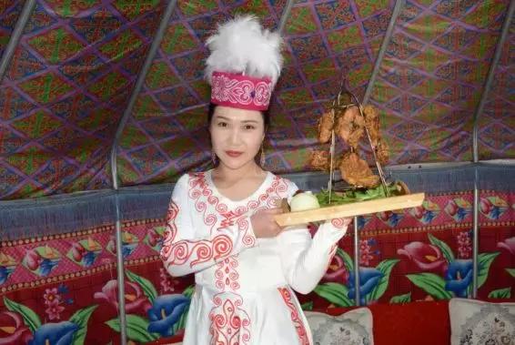 烤骆驼是迪拜的特色美食,运城烤骆驼哪里好吃