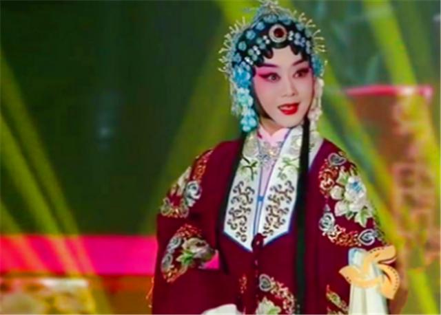 李胜素在《梅兰芳》中表演,李胜素梅兰芳