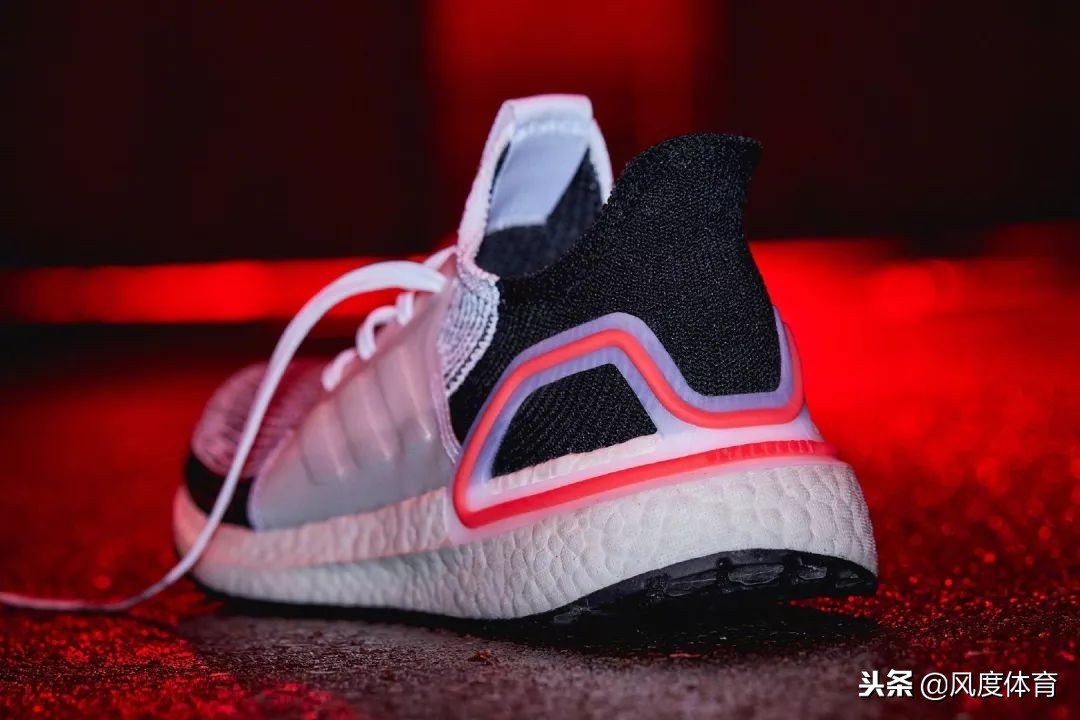 健身肌肉男穿衣搭配图片,肌肉男在健身穿衣搭配