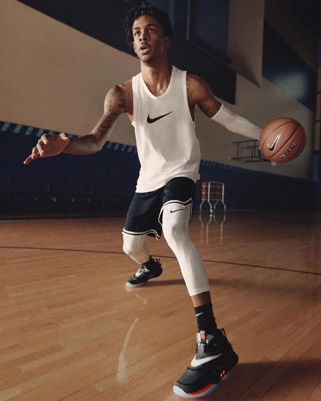 “为了这双鞋，我才买的这台iPhone”