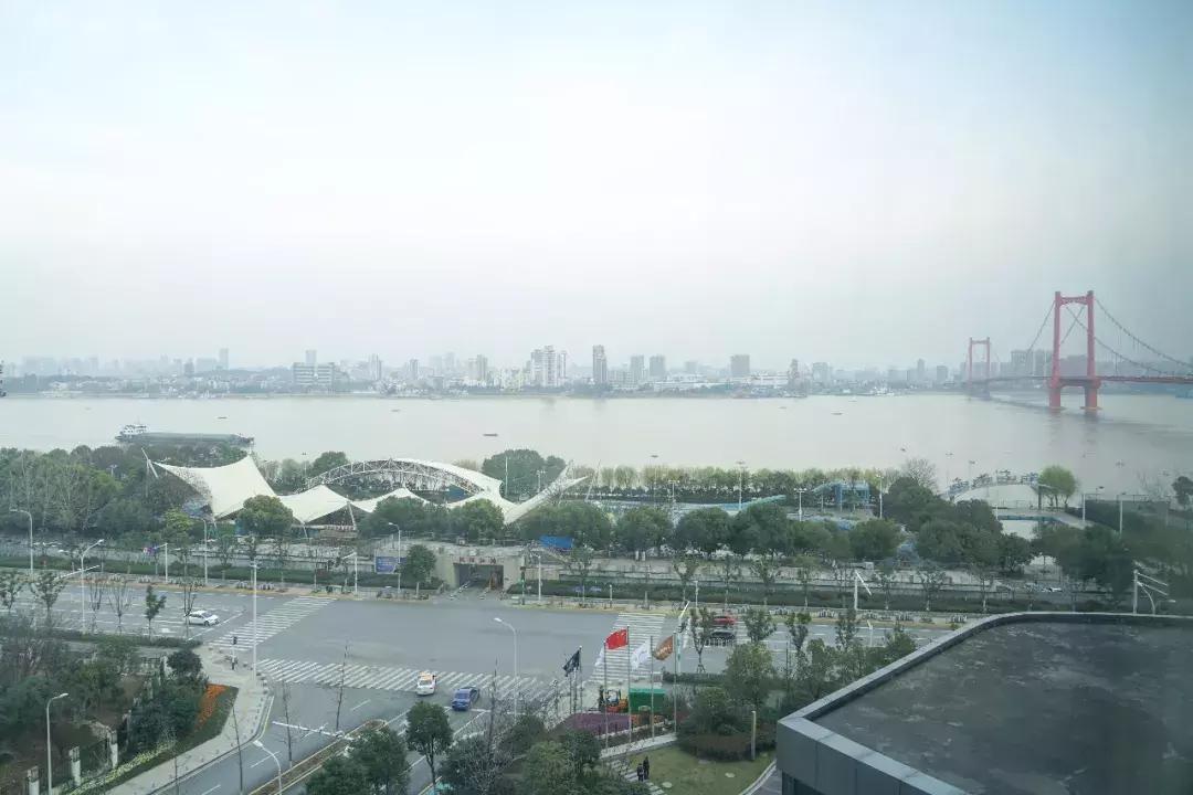 武汉世茂希尔顿酒店价格,思远说出的话