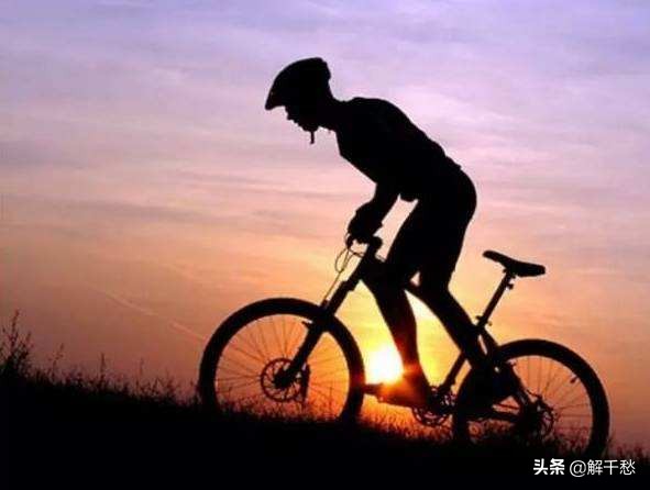 负债累累的人如何在两年内翻盘,当一个人负债又迷茫的时候怎么办