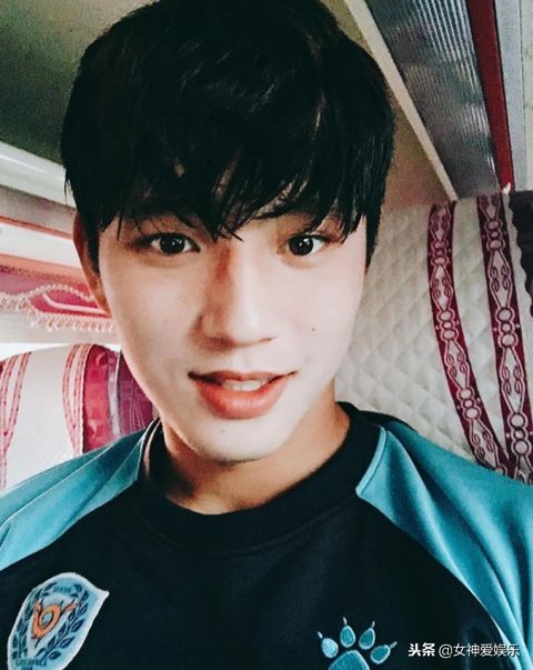 shinee金起范珉豪,shinee崔珉豪李泰民