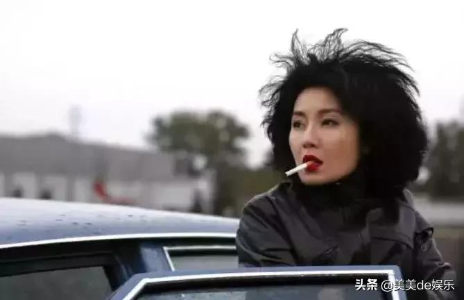 54岁张曼玉个人生活,张曼玉身价8亿是真的吗