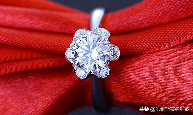 如何选择最好的钻戒品牌,钻戒买什么品牌的比较好
