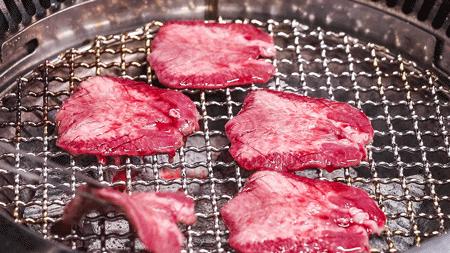 厦门超贵贵贵贵“保姆烤肉”！一口627元！借钱也要来吃……