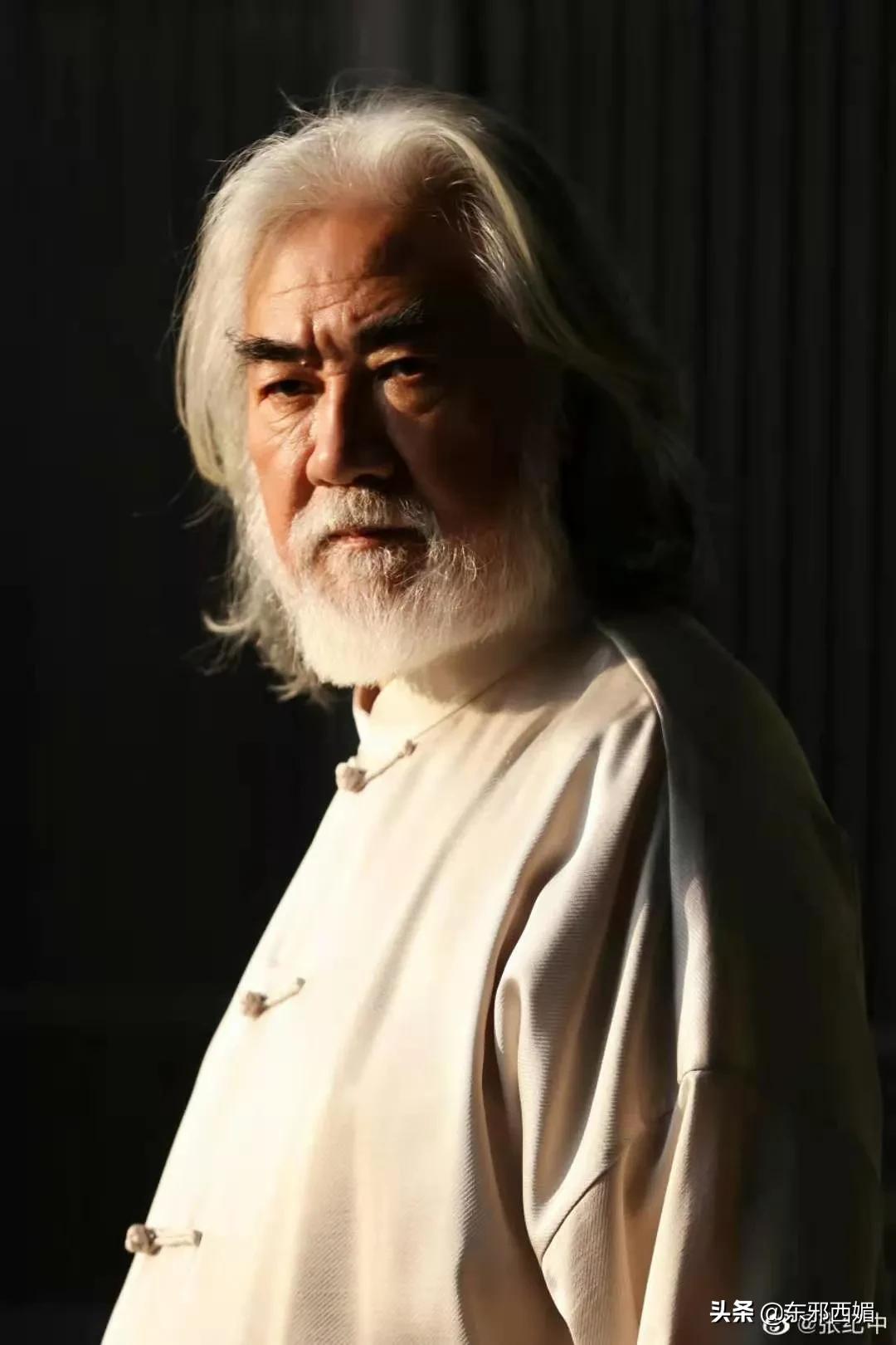 有对比就有伤害是没错,但晚节不保也是真的