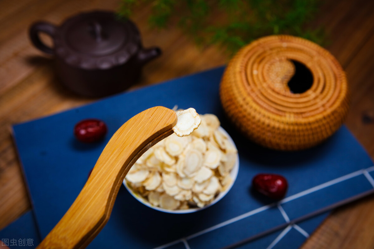 治疗慢性前列腺炎公认最好的药,男性慢性前列腺炎有什么表现