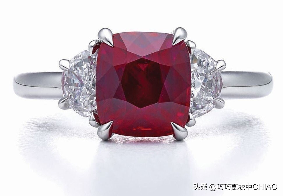 伊丽莎白女王有多少个珠宝,英国女王伊丽莎白二世的珠宝盘点